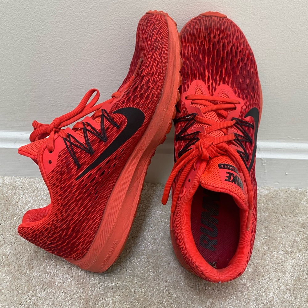 Nike Zoom Winflow Bright Red Sneakers